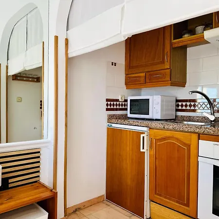 Апартаменты Cozy- 100m From The With Pool & Perfect For2 Торремолинос