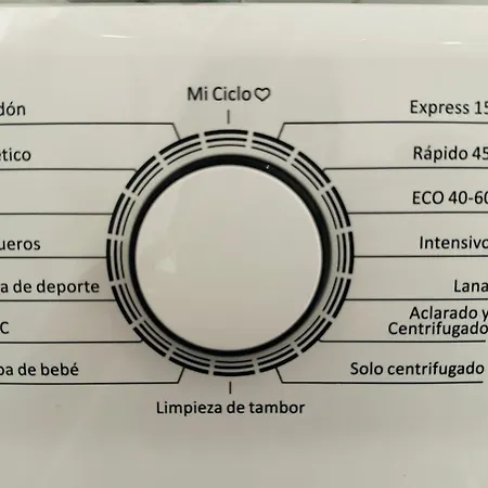 Cozy- 100m From The With Pool & Perfect For2 * Торремолинос