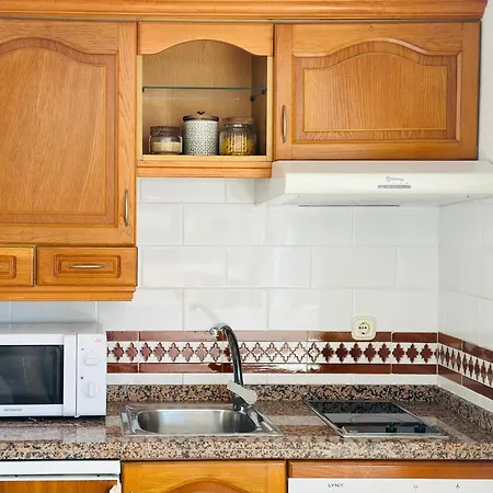 Апартаменты Cozy- 100m From The With Pool & Perfect For2 Торремолинос