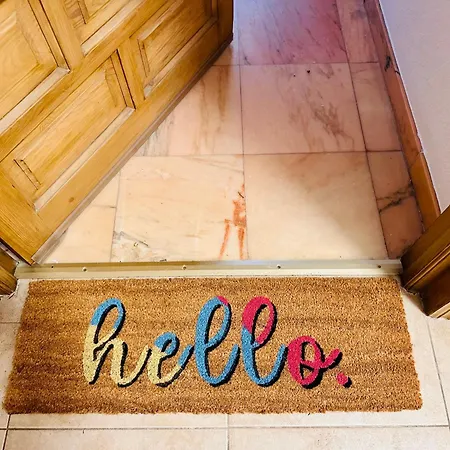 Cozy- 100m From The With Pool & Perfect For2 *