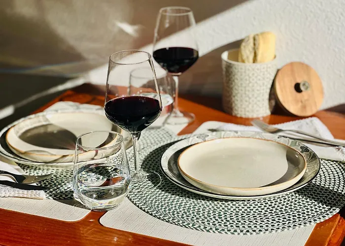 아파트 Cozy- 100m From The With Pool & Perfect For2