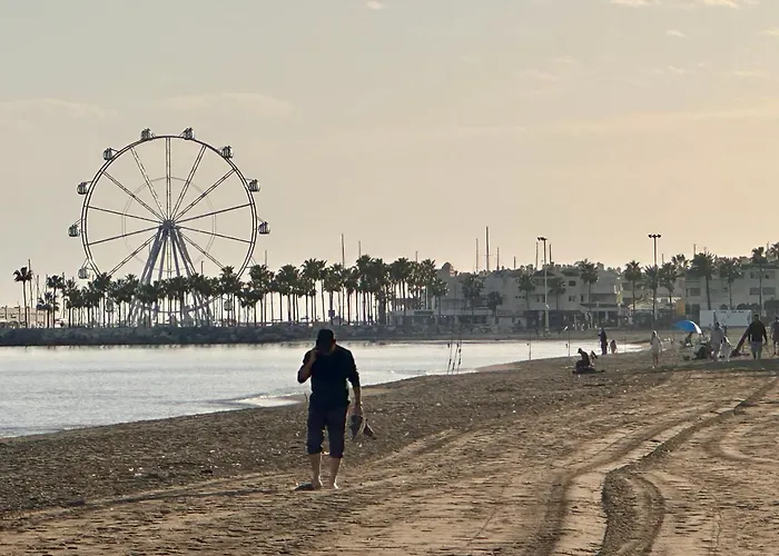 Cozy- 100m From The With Pool & Perfect For2 *