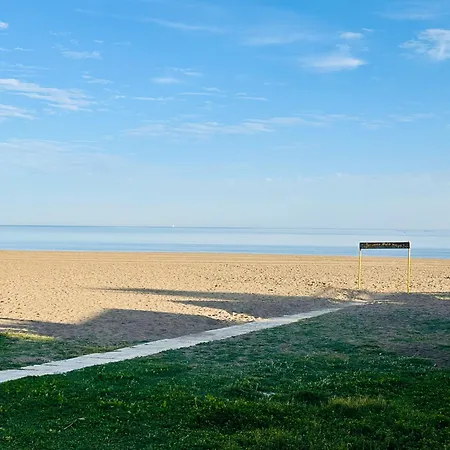 Apartament Cozy- 100m From The With Pool & Perfect For2 *