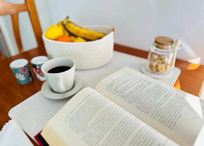 Apartament Cozy- 100m From The With Pool & Perfect For2 *