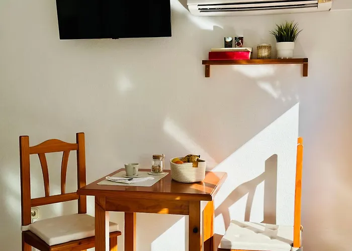 Apartament Cozy- 100m From The With Pool & Perfect For2 *