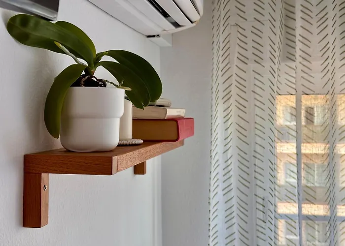 Cozy- 100m From The With Pool & Perfect For2 Apartament Torremolinos