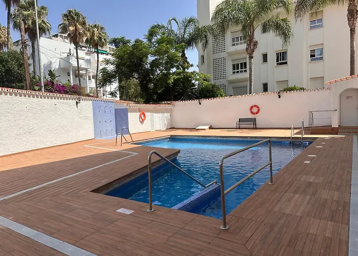 Apartament Cozy- 100m From The With Pool & Perfect For2 Torremolinos