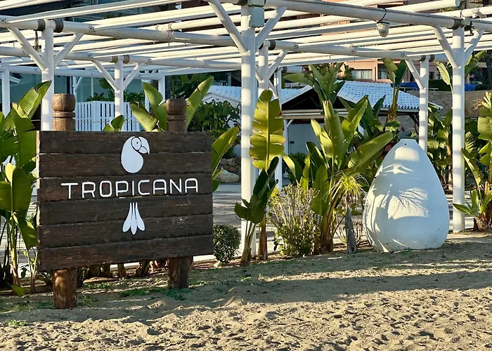 Cozy- 100m From The With Pool & Perfect For2 Apartmán Torremolinos